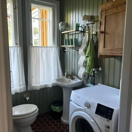 Hirsitalo Maalla Log House At The Countryside Taavetti