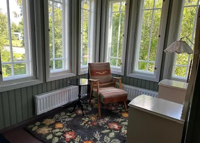 Hirsitalo Maalla Log House At The Countryside